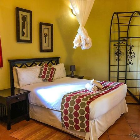 Lesoma Valley Lodge 卡萨内 外观 照片