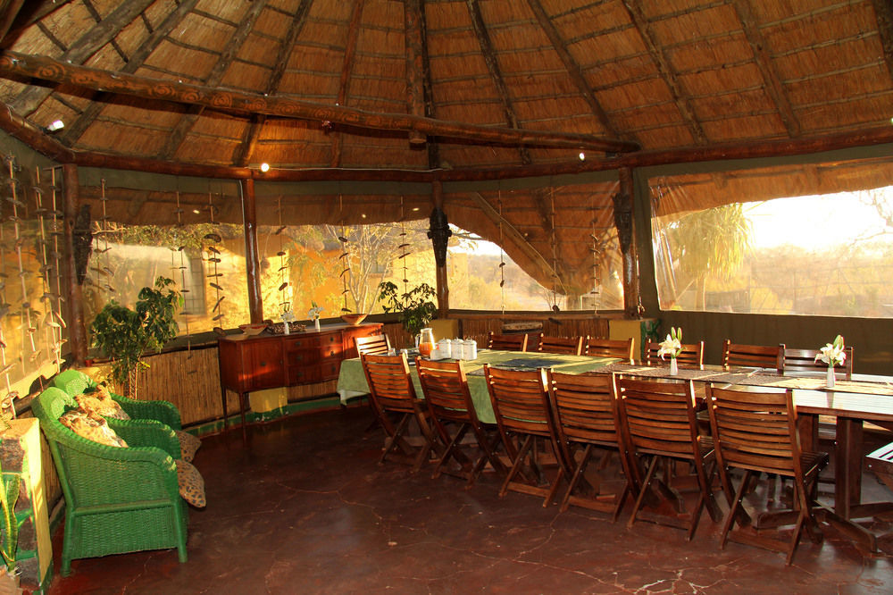 Lesoma Valley Lodge 卡萨内 外观 照片